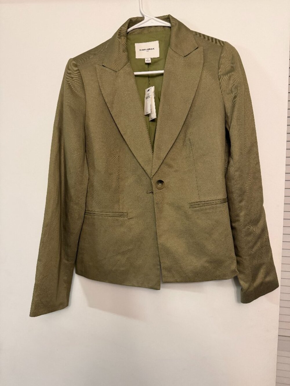 2026 Banana Republic Linen-Tencel Fitted Blazer
